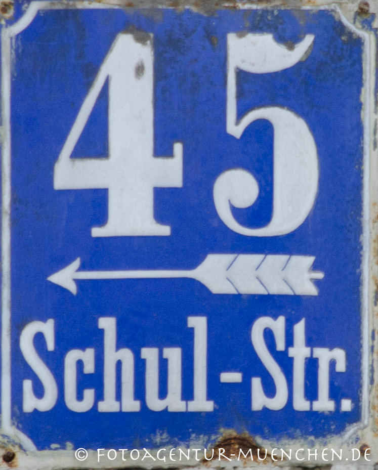 Hausnummer - Schulstraße