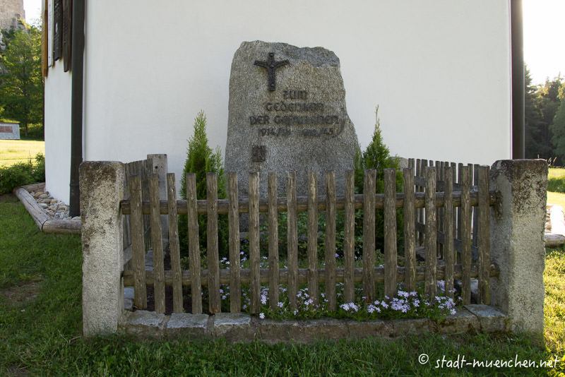 Kriegerdenkmal an der Dorfkapelle Weißenstein