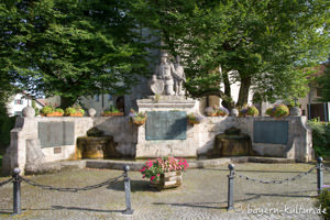 Gerhard Willhalm - Kriegerdenkmal Holzkirchen