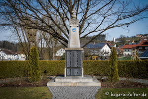 Gerhard Willhalm - Kriegerdenkmal in Windorf