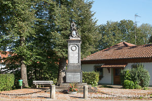 Gerhard Willhalm - Kriegerdenkmal Neumarkt St. Veit